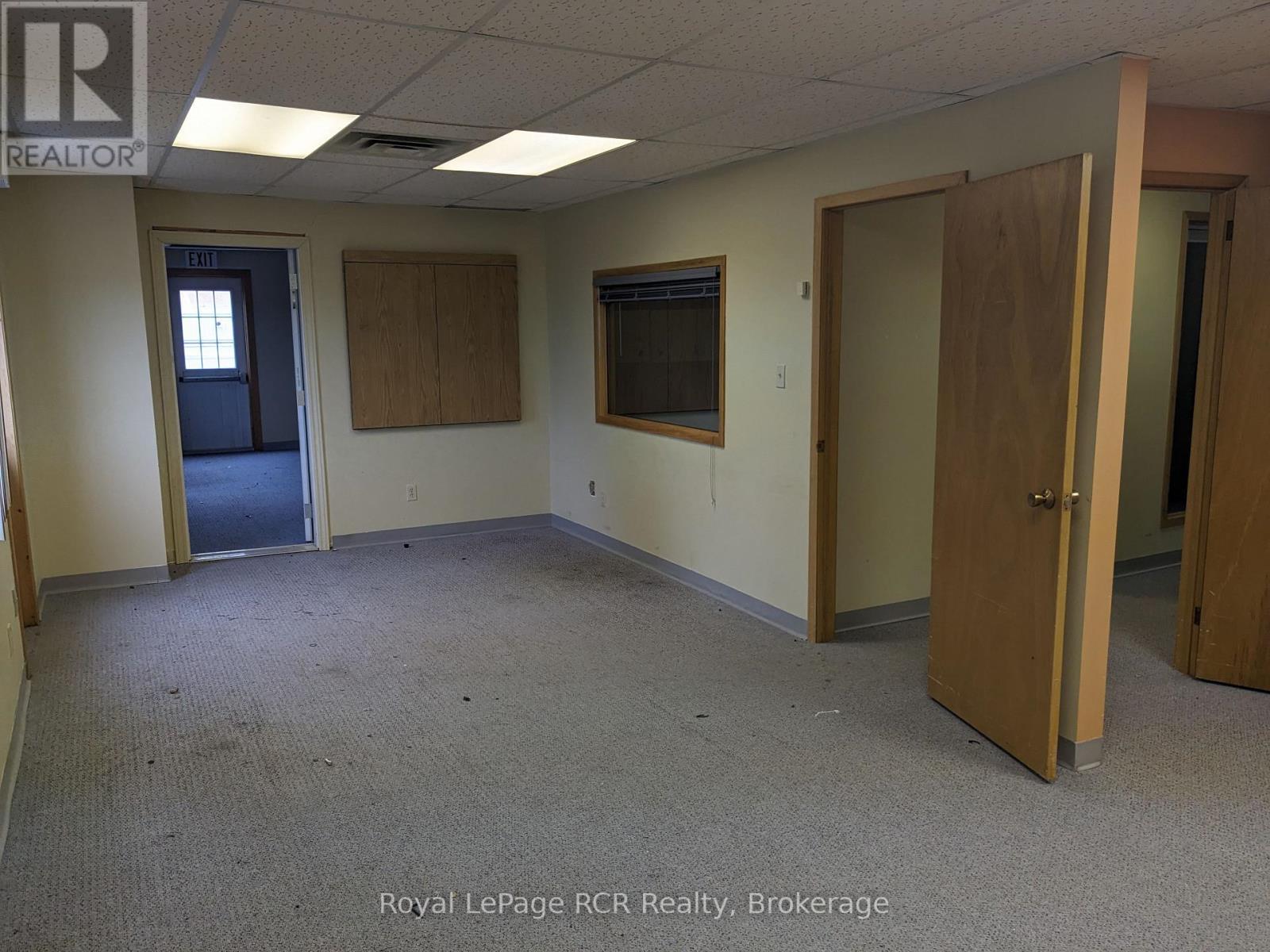 












137 GEORGE STREET W

,
West Grey,




Ontario
N0G1R0


