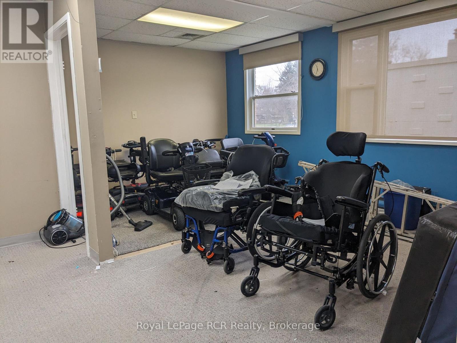 












137 GEORGE STREET W

,
West Grey,




Ontario
N0G1R0

