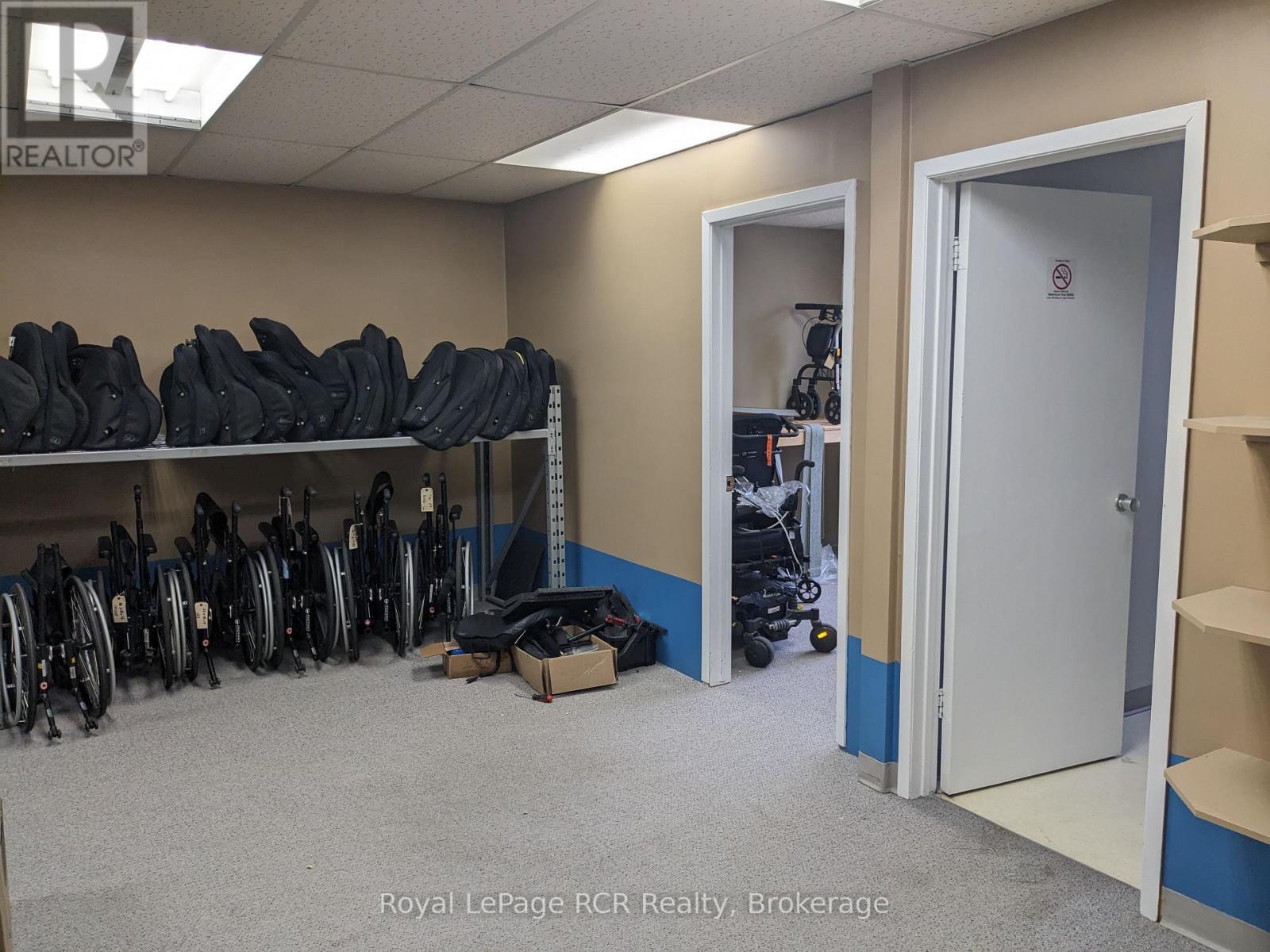 












137 GEORGE STREET W

,
West Grey,




Ontario
N0G1R0

