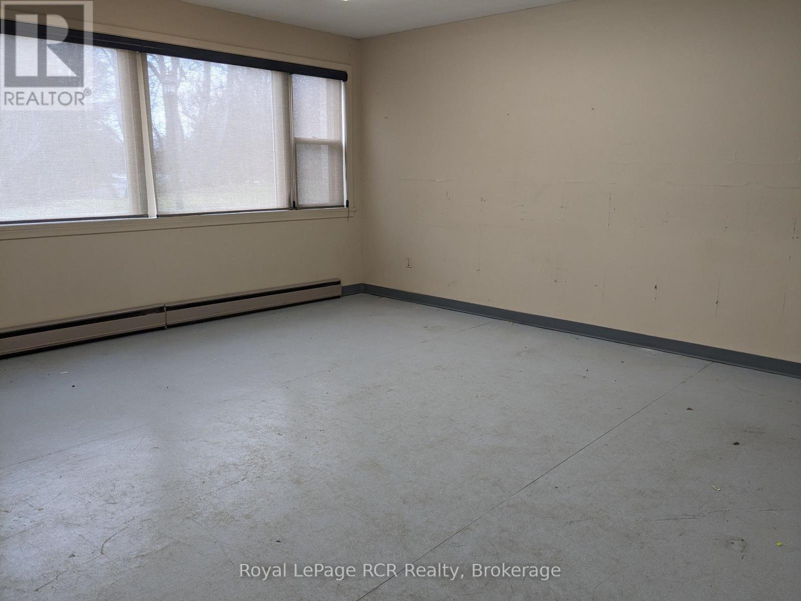












137 GEORGE STREET W

,
West Grey,




Ontario
N0G1R0


