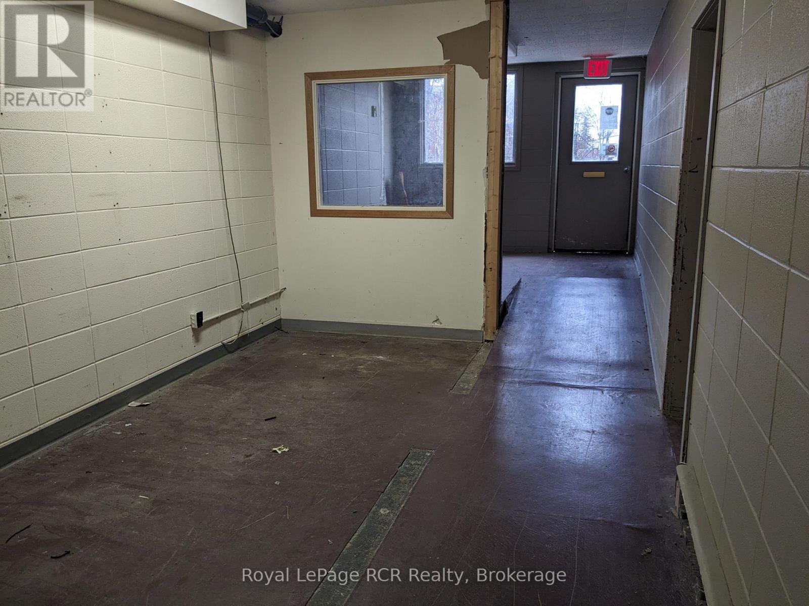 












137 GEORGE STREET W

,
West Grey,




Ontario
N0G1R0


