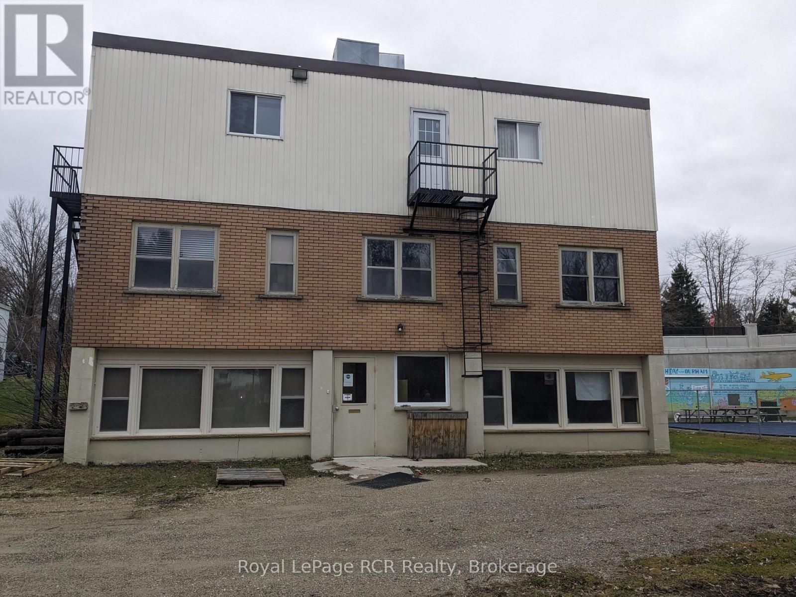 












137 GEORGE STREET W

,
West Grey,




Ontario
N0G1R0

