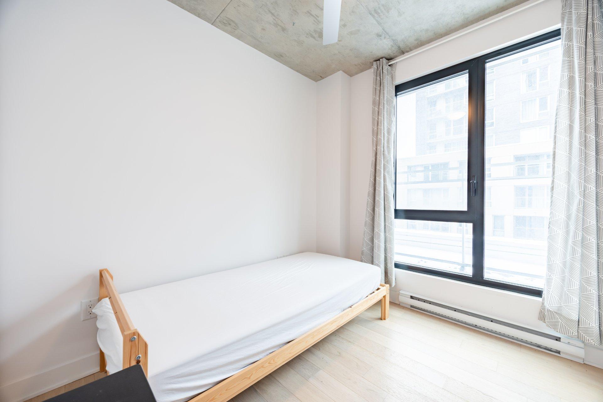 









1265


Rue Lambert-Closse

, 411,
Montréal (Ville-Marie),




QC
H3H1Z4

