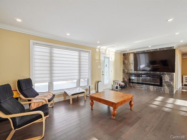 









570


Rue Burns

,
Gatineau (Gatineau),




QC
J8P6S5

