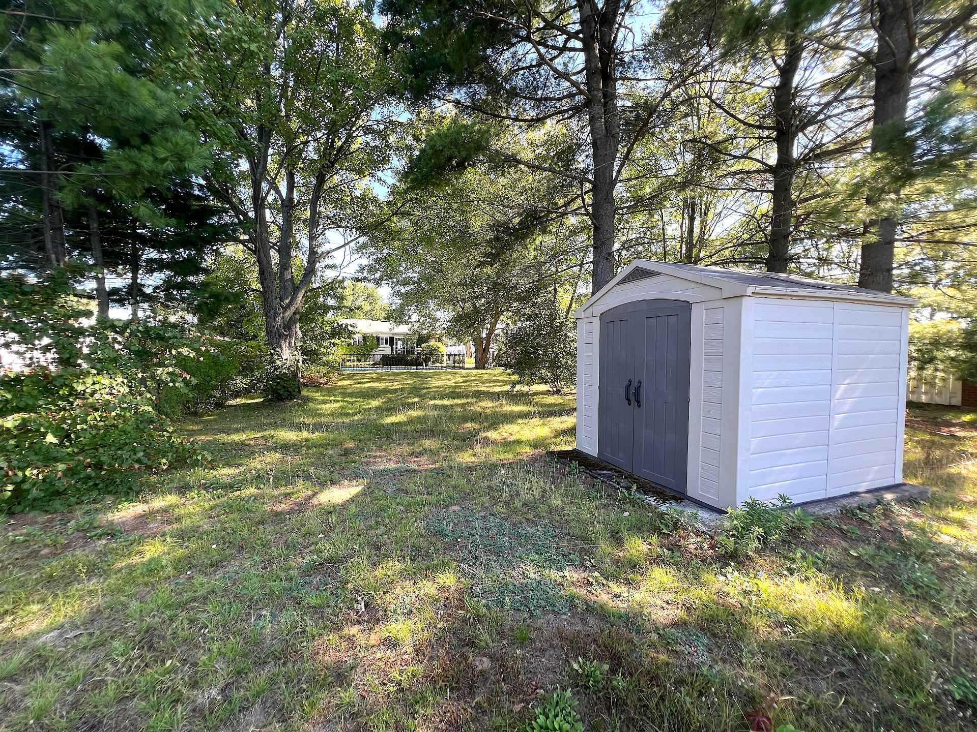 









1105


Rue Cardinal-Roy

,
Trois-Rivières,




QC
G8T7G9

