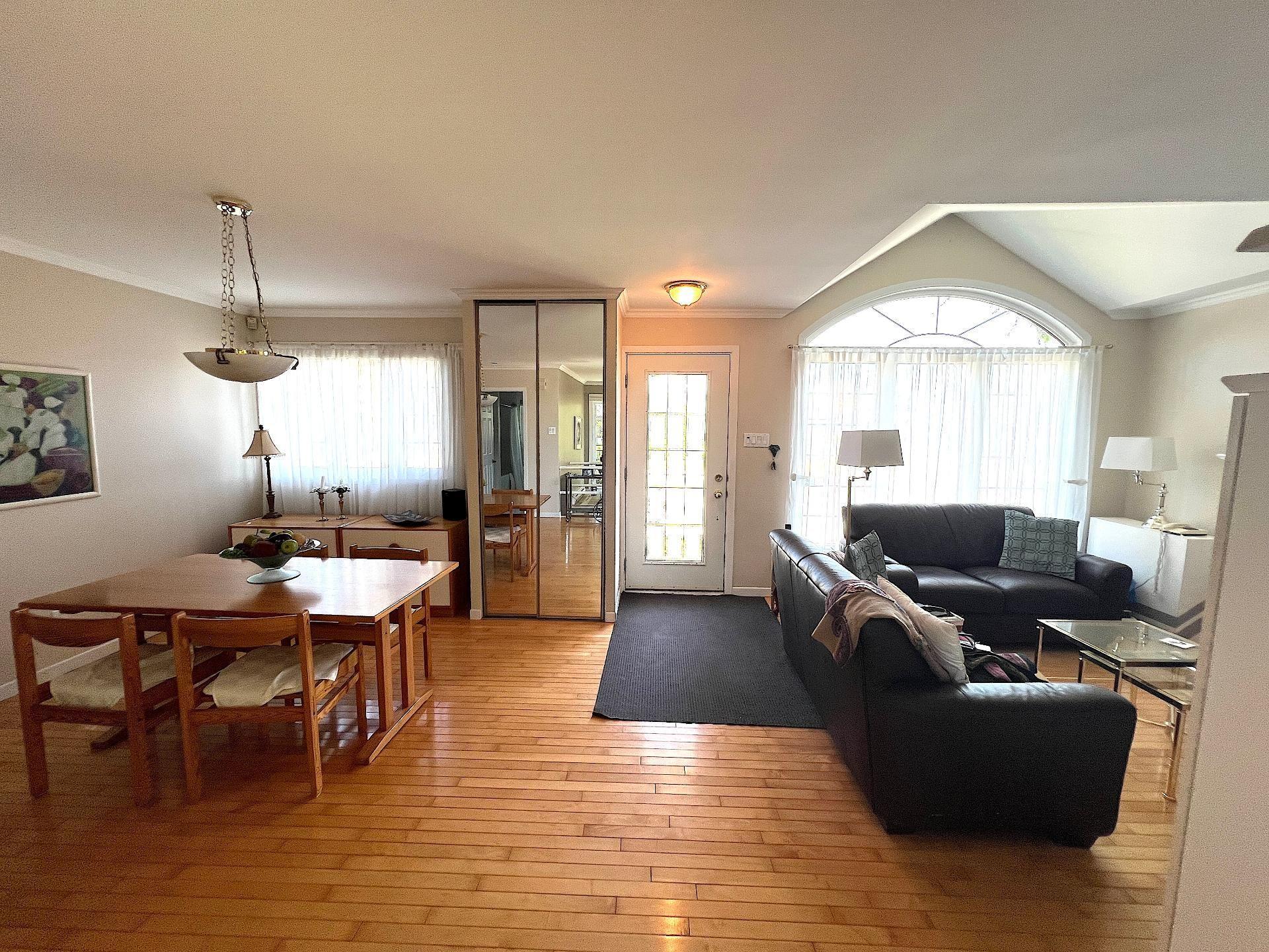 









1105


Rue Cardinal-Roy

,
Trois-Rivières,




QC
G8T7G9

