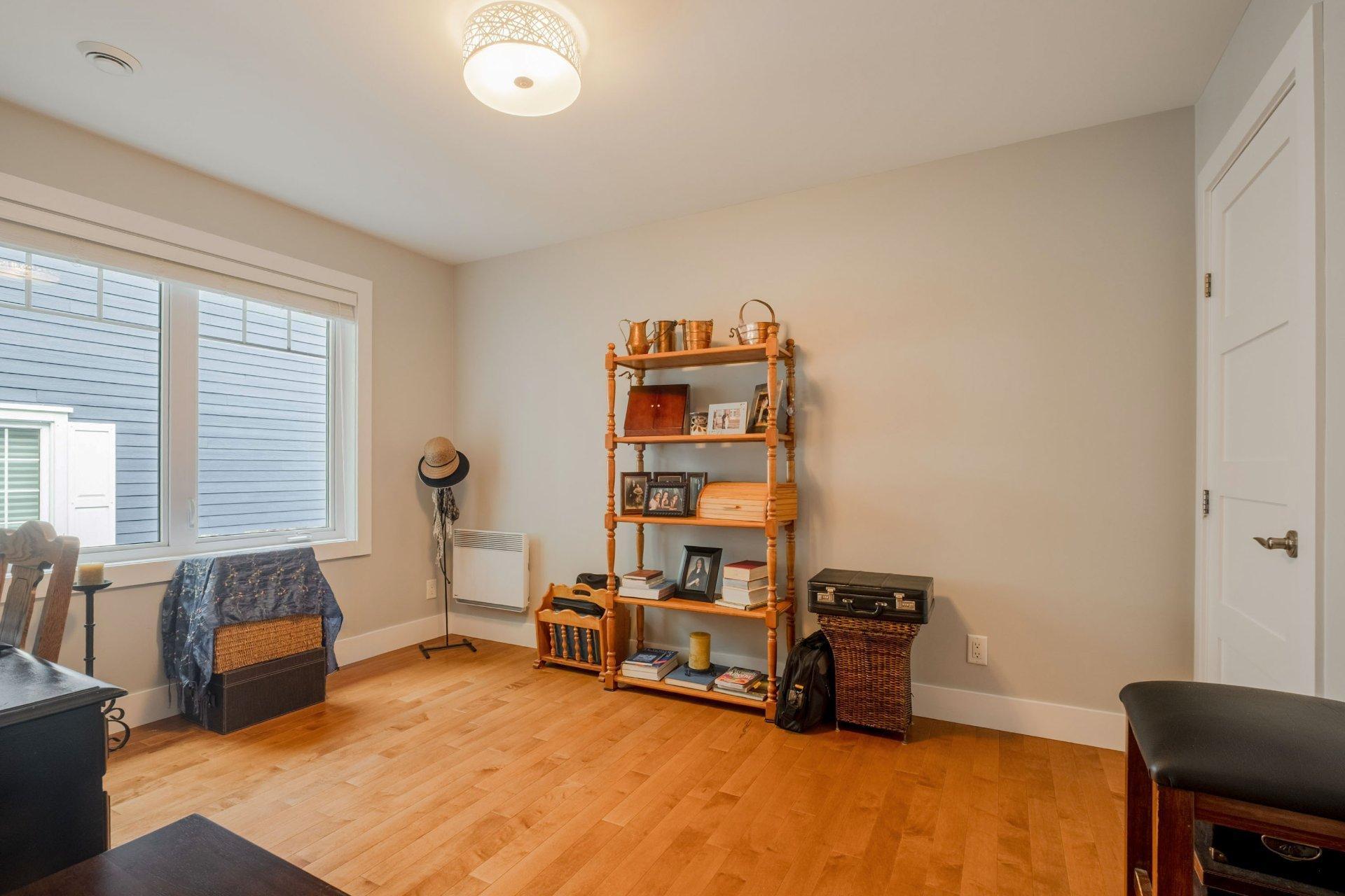 









4646


Rue des Chanterelles

,
Sherbrooke (Brompton/Rock Forest/Saint-Élie/Deauville),




QC
J1N4L3

