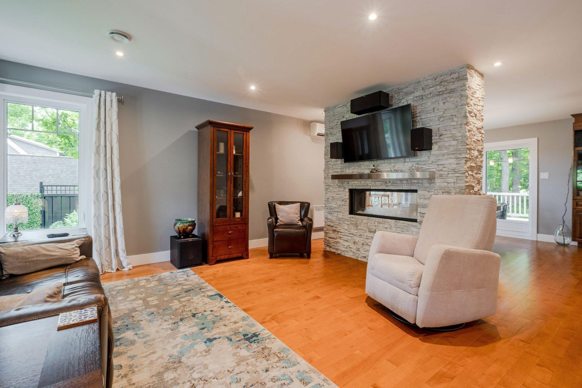 









4646


Rue des Chanterelles

,
Sherbrooke (Brompton/Rock Forest/Saint-Élie/Deauville),




QC
J1N4L3

