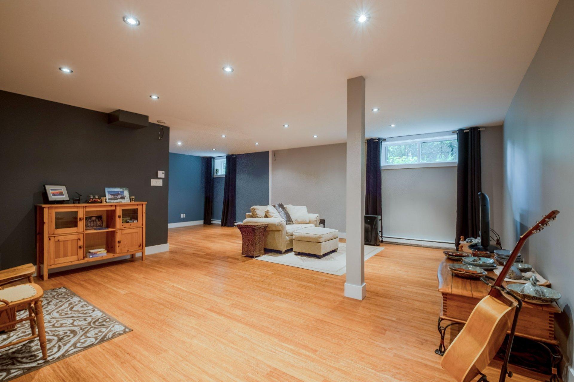 









4646


Rue des Chanterelles

,
Sherbrooke (Brompton/Rock Forest/Saint-Élie/Deauville),




QC
J1N4L3

