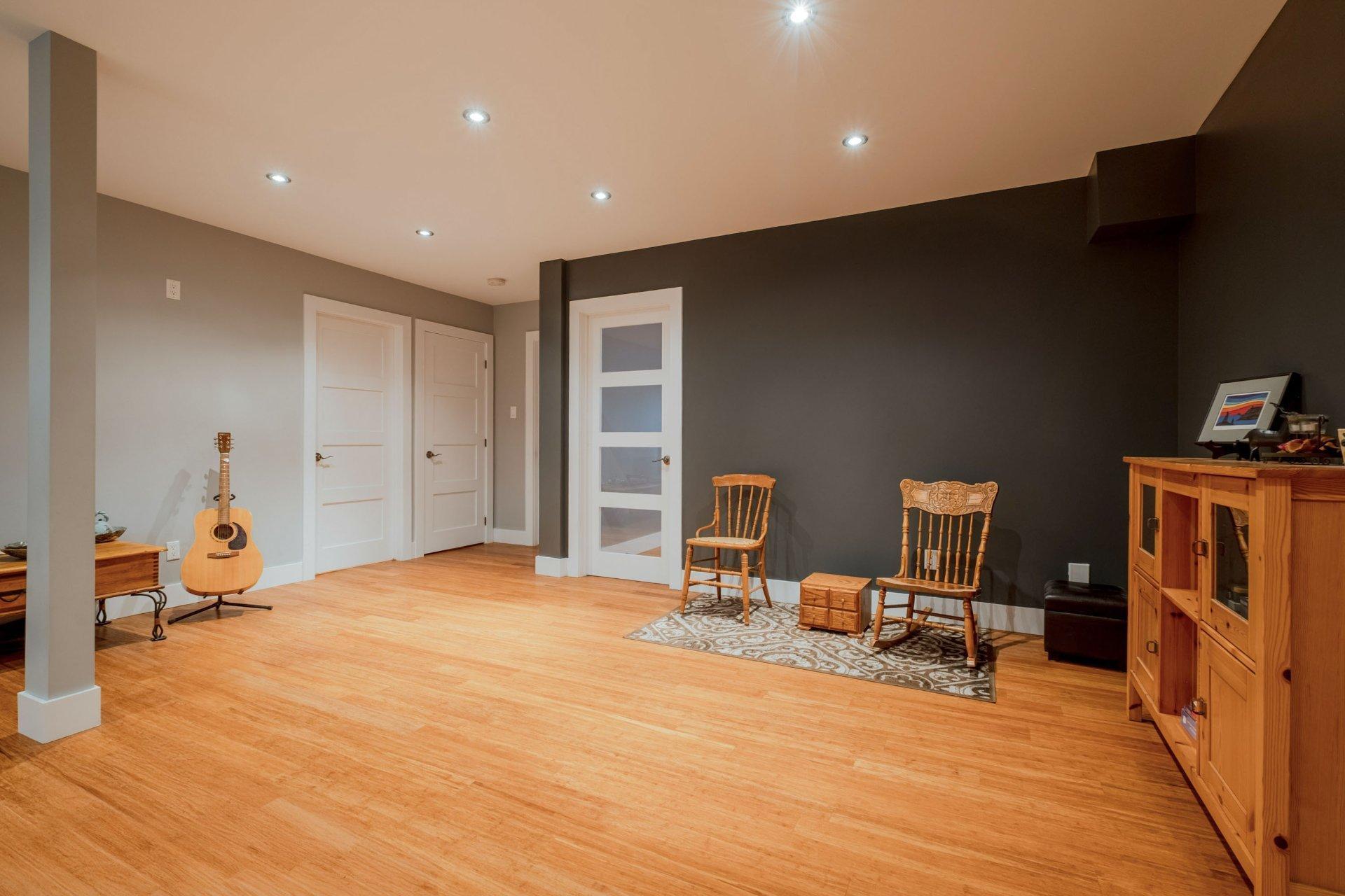 









4646


Rue des Chanterelles

,
Sherbrooke (Brompton/Rock Forest/Saint-Élie/Deauville),




QC
J1N4L3

