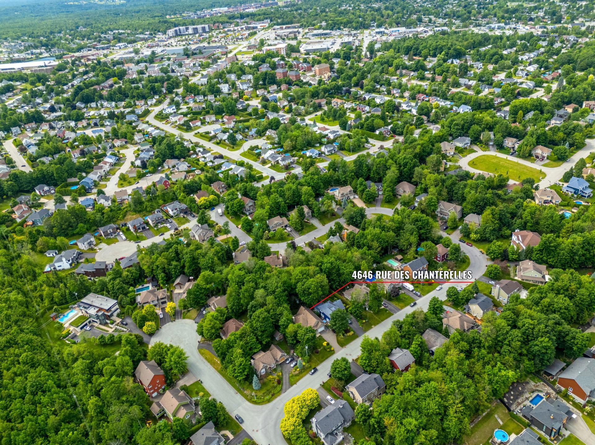 









4646


Rue des Chanterelles

,
Sherbrooke (Brompton/Rock Forest/Saint-Élie/Deauville),




QC
J1N4L3

