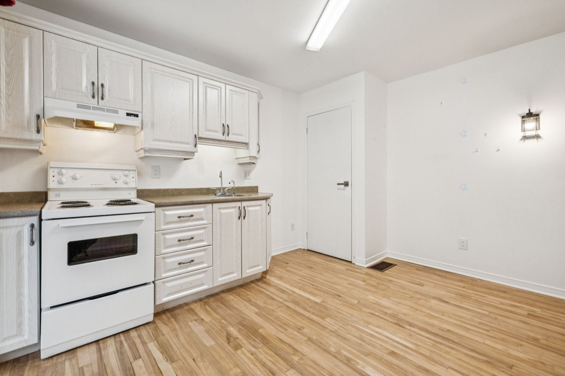 









44


Prom. Lakeview

,
Gatineau (Aylmer),




QC
J9H2A1

