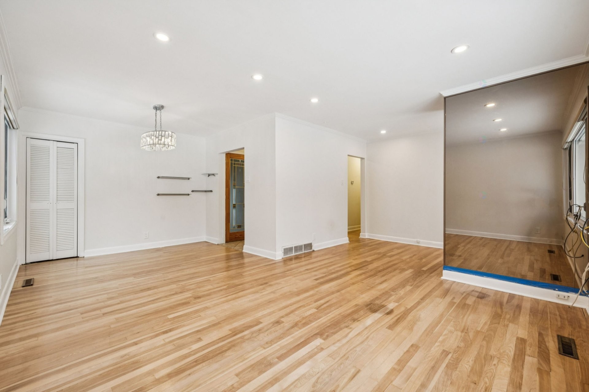 









44


Prom. Lakeview

,
Gatineau (Aylmer),




QC
J9H2A1

