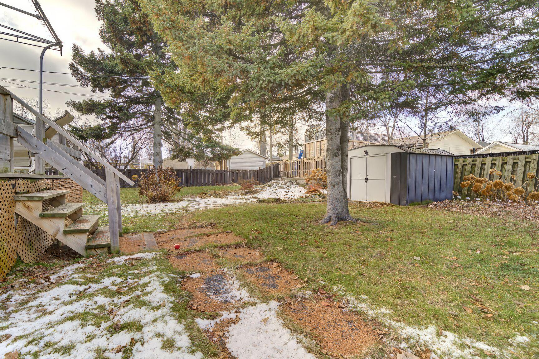 









202


27e Avenue

,
L'Île-Perrot,




QC
J7V6J1

