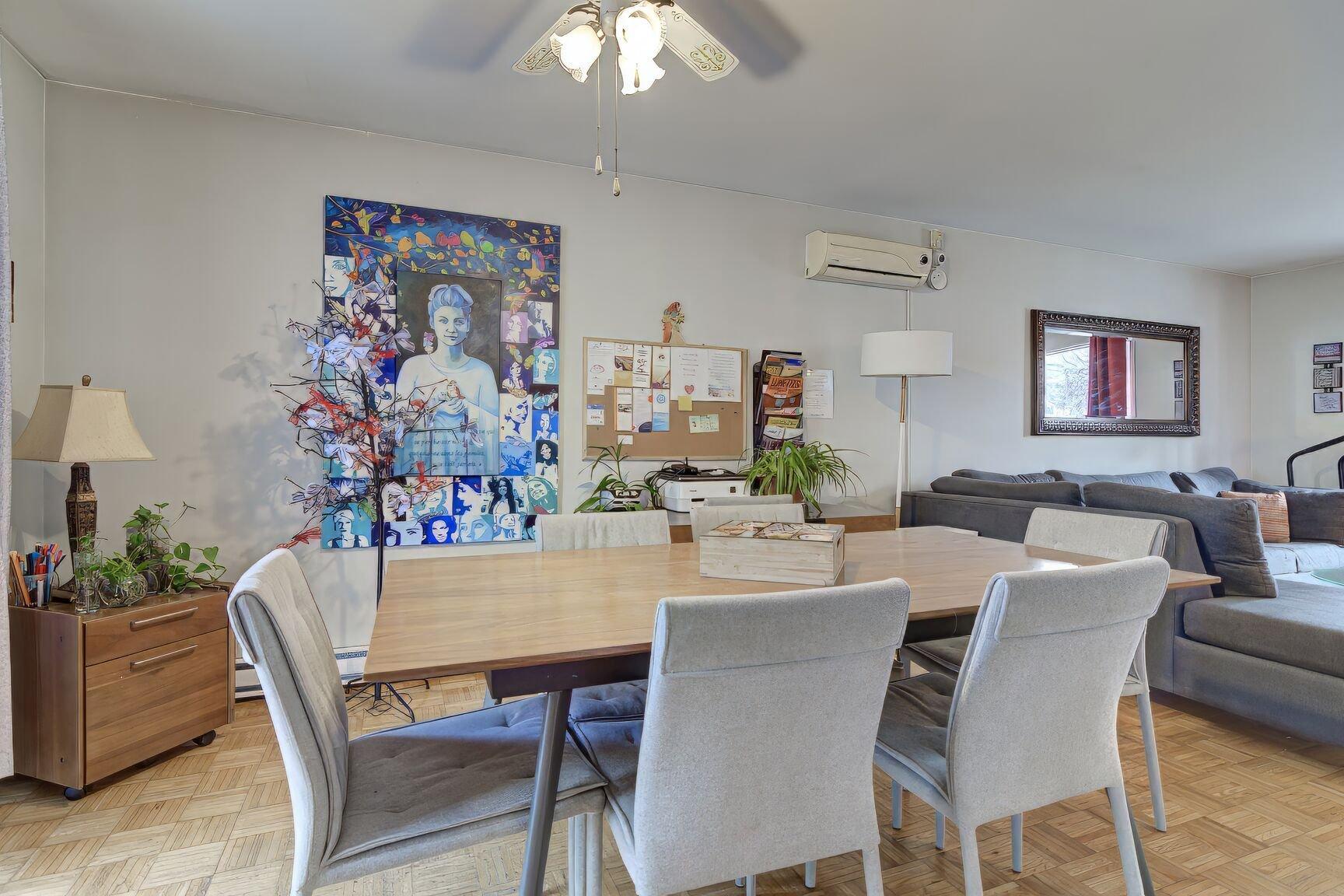 









202


27e Avenue

,
L'Île-Perrot,




QC
J7V6J1

