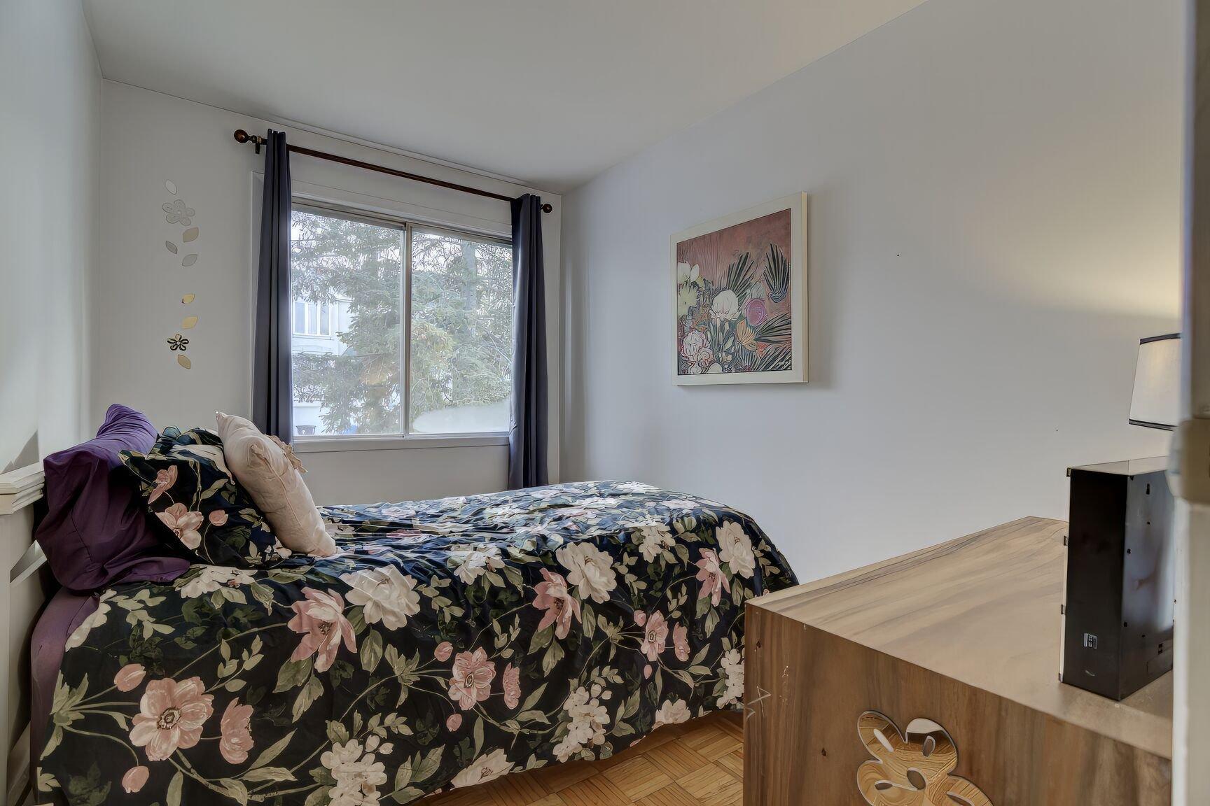 









202


27e Avenue

,
L'Île-Perrot,




QC
J7V6J1

