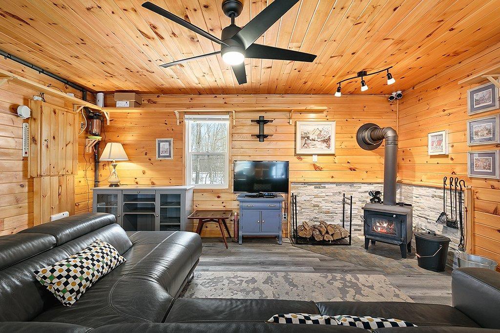 









163


Rue Thomas-Lefebvre

,
Mansfield-et-Pontefract,




QC
J0X1R0

