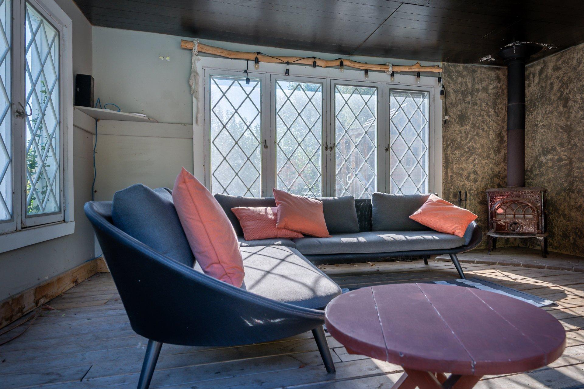 









1123


Ch. de la Montagne

,
Mont-Saint-Hilaire,




QC
J3G4S6

