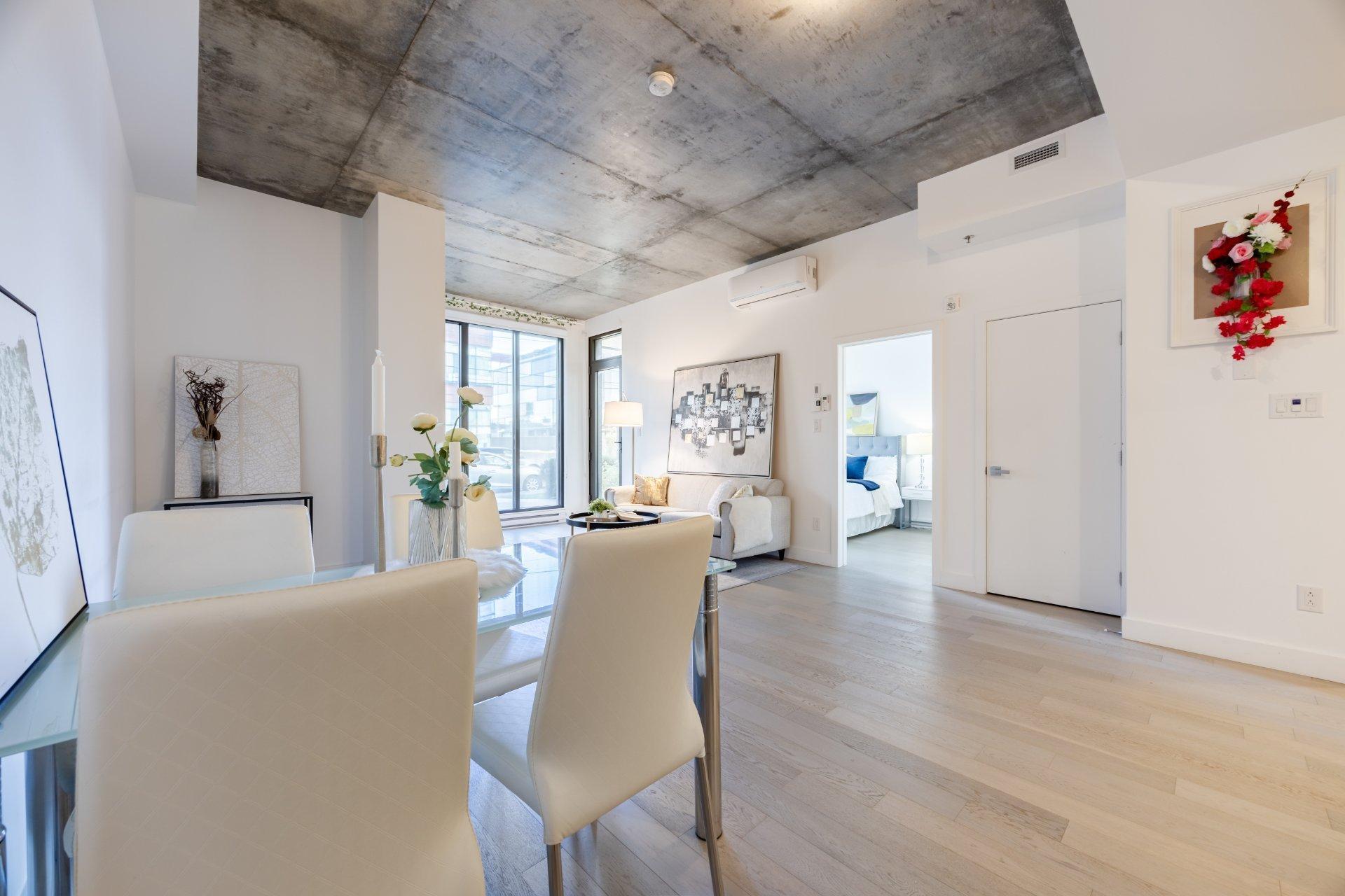 









75


Rue De Castelnau O.

, 106,
Montréal (Villeray/Saint-Michel/Parc-Extension),




QC
H2R0B9

