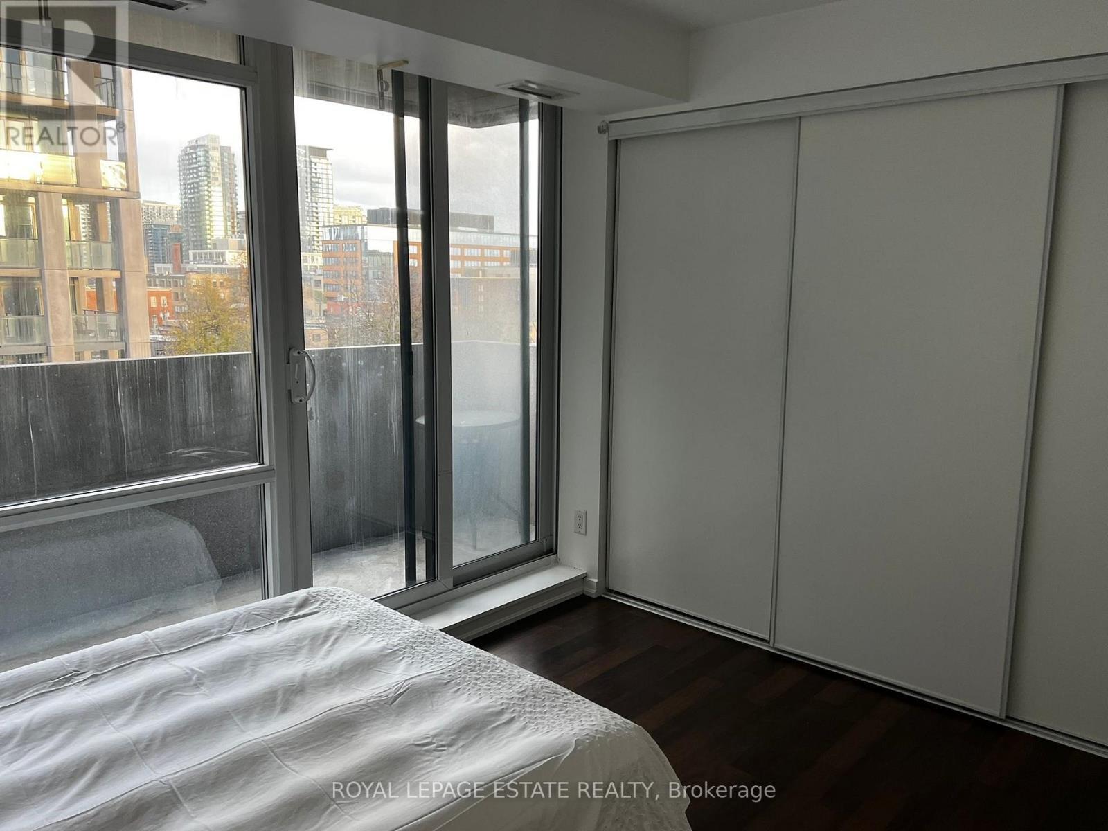 












612 - 20 JOE SHUSTER WAY

,
Toronto,




Ontario
M6K0A3

