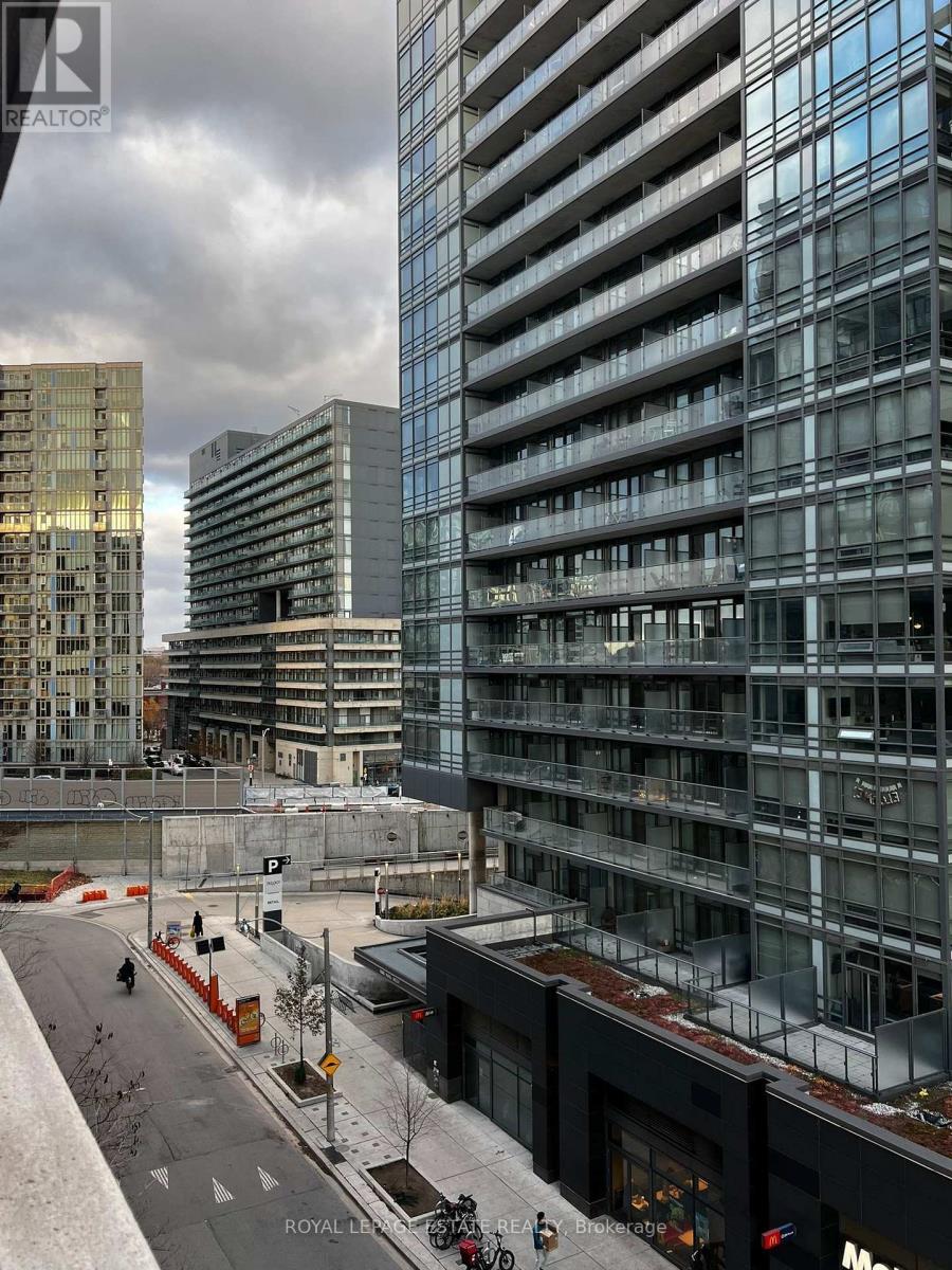 












612 - 20 JOE SHUSTER WAY

,
Toronto,




Ontario
M6K0A3

