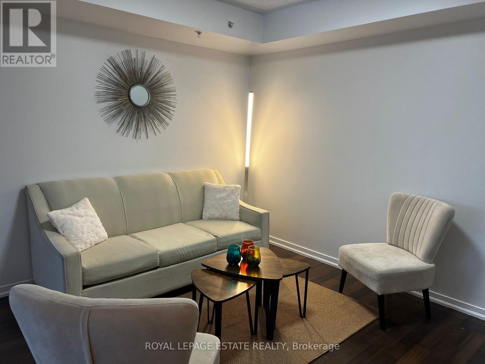 












612 - 20 JOE SHUSTER WAY

,
Toronto,




Ontario
M6K0A3

