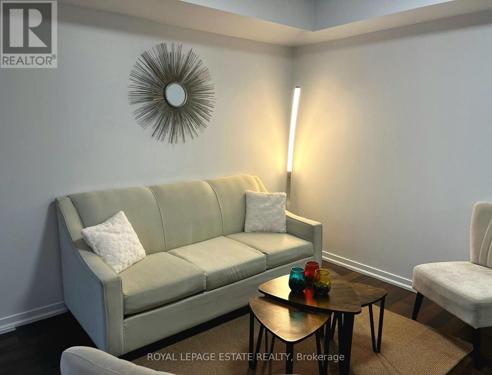 












612 - 20 JOE SHUSTER WAY

,
Toronto,




Ontario
M6K0A3

