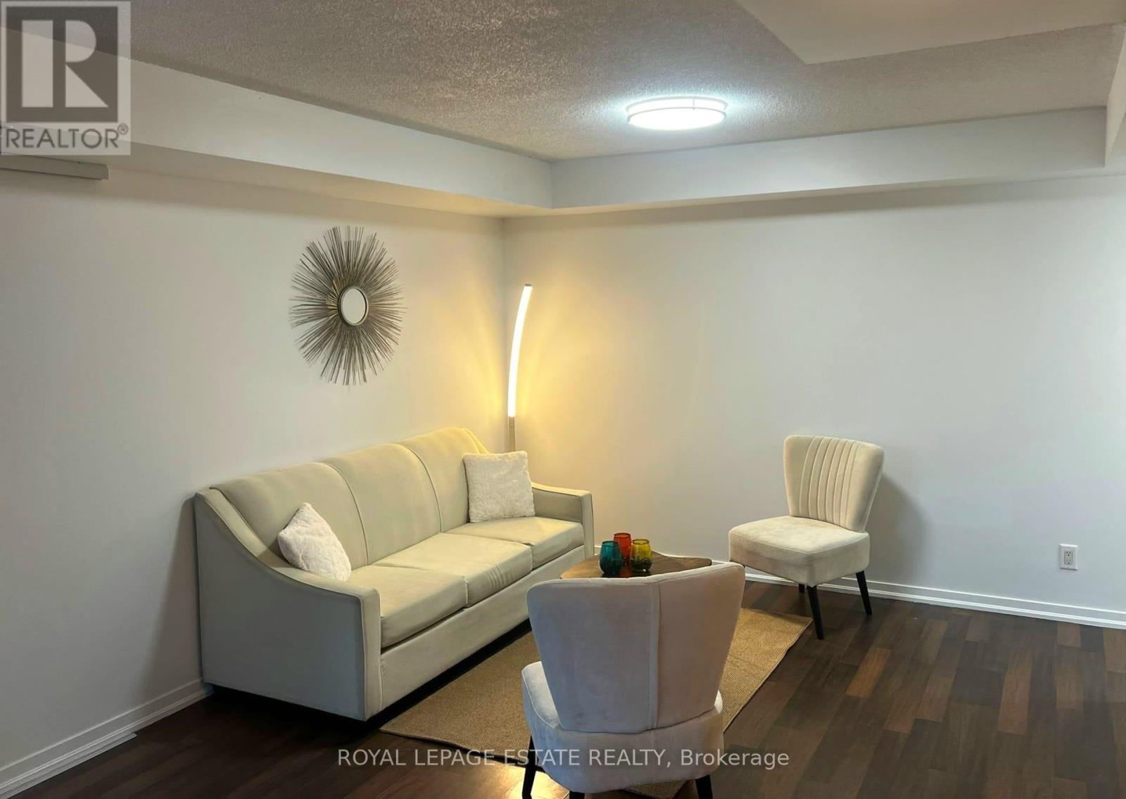 












612 - 20 JOE SHUSTER WAY

,
Toronto,




Ontario
M6K0A3

