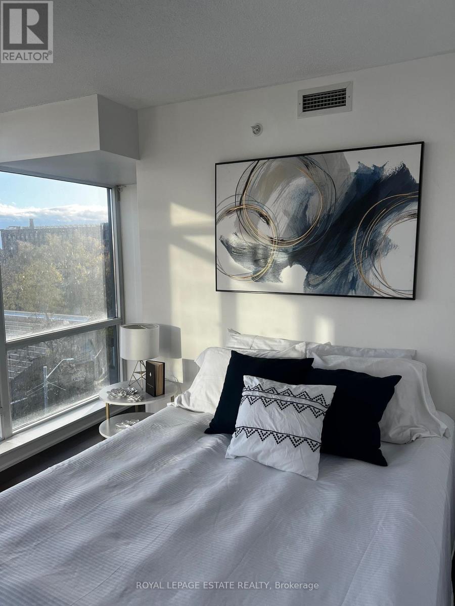 












612 - 20 JOE SHUSTER WAY

,
Toronto,




Ontario
M6K0A3

