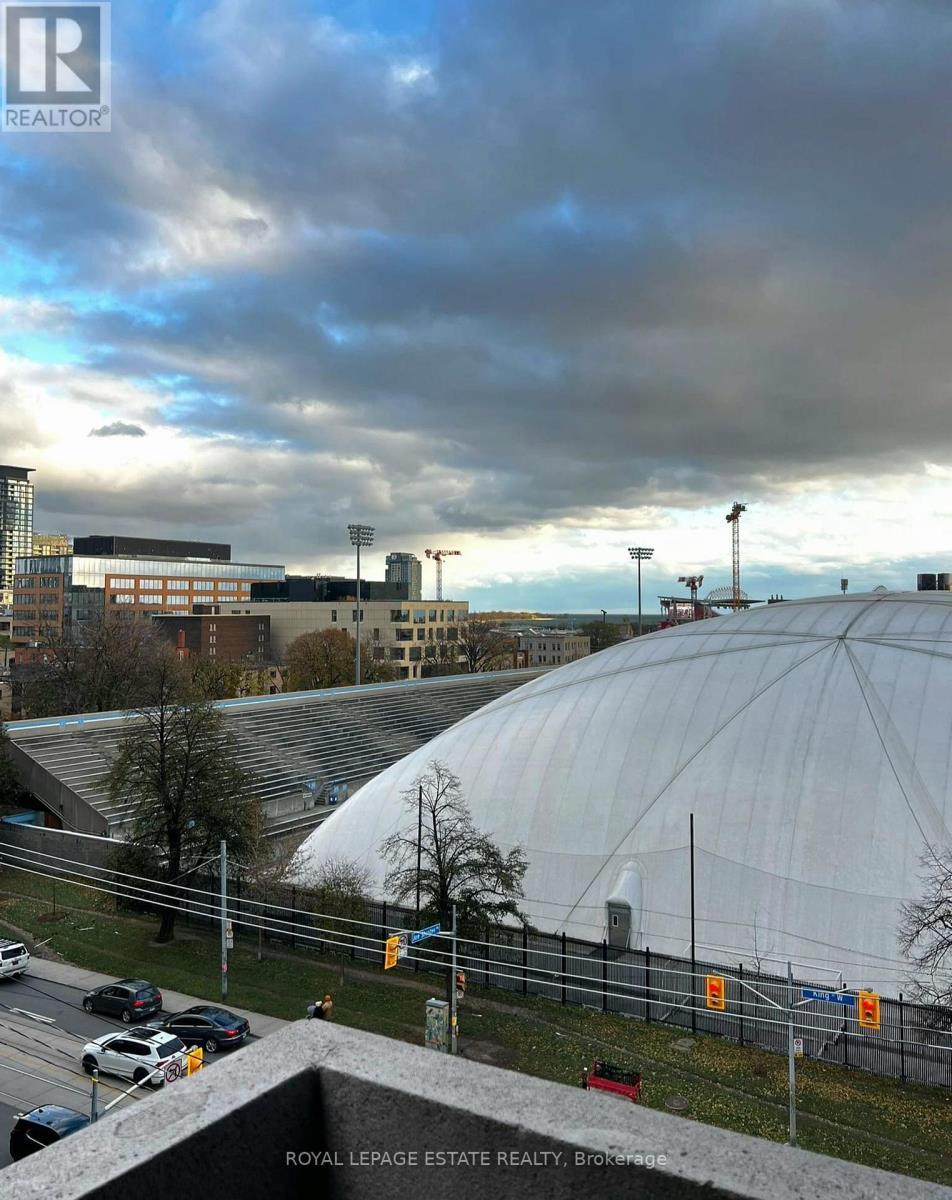 












612 - 20 JOE SHUSTER WAY

,
Toronto,




Ontario
M6K0A3

