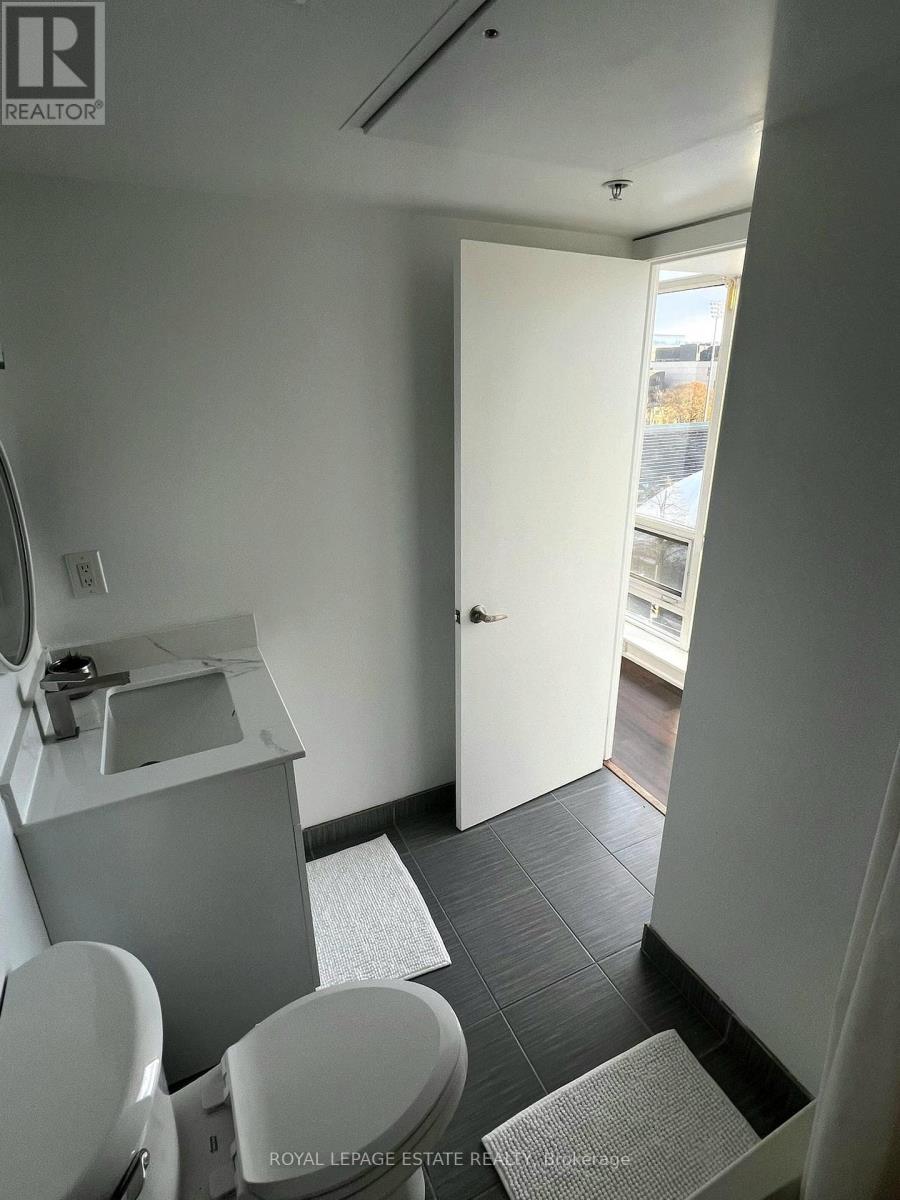 












612 - 20 JOE SHUSTER WAY

,
Toronto,




Ontario
M6K0A3

