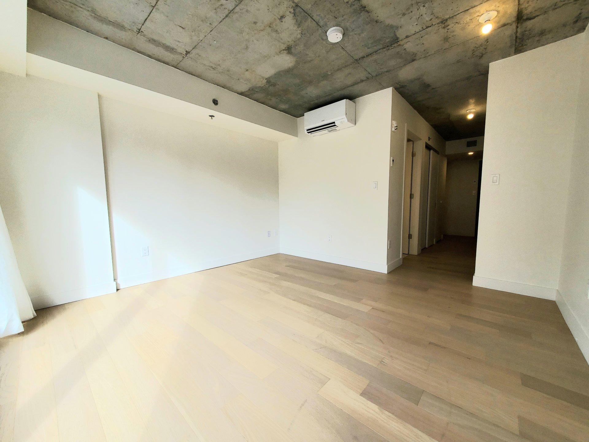 









1


Av. Viger O.

, 403,
Montréal (Ville-Marie),




QC
H2Z1E6

