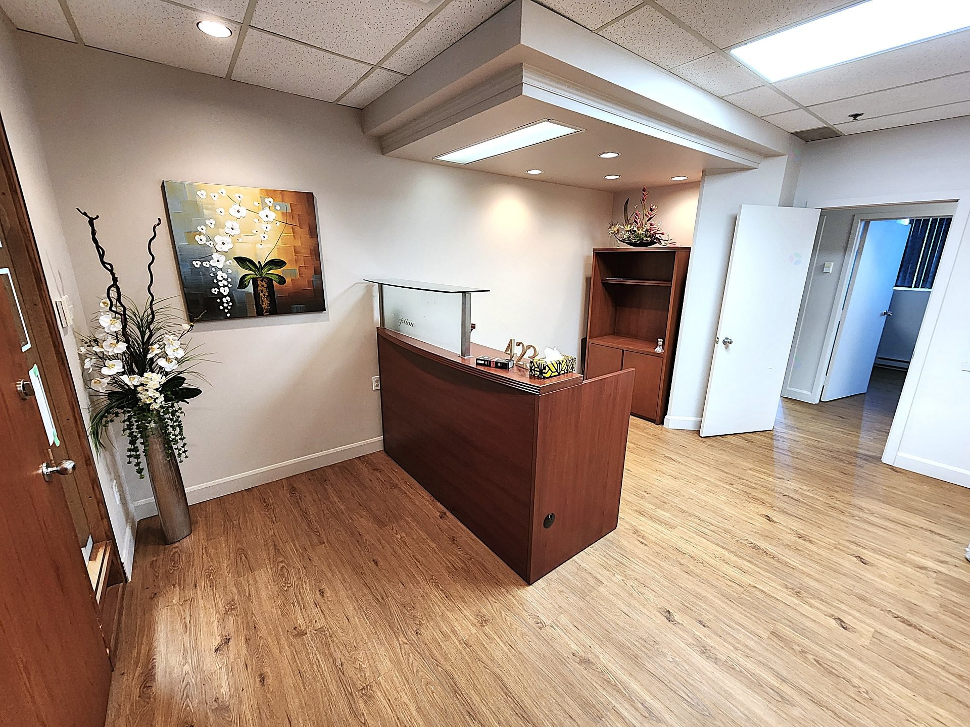 









3221


Aut. Jean-Noël-Lavoie (A-440)

, 230,
Laval (Chomedey),




QC
H7P5P2

