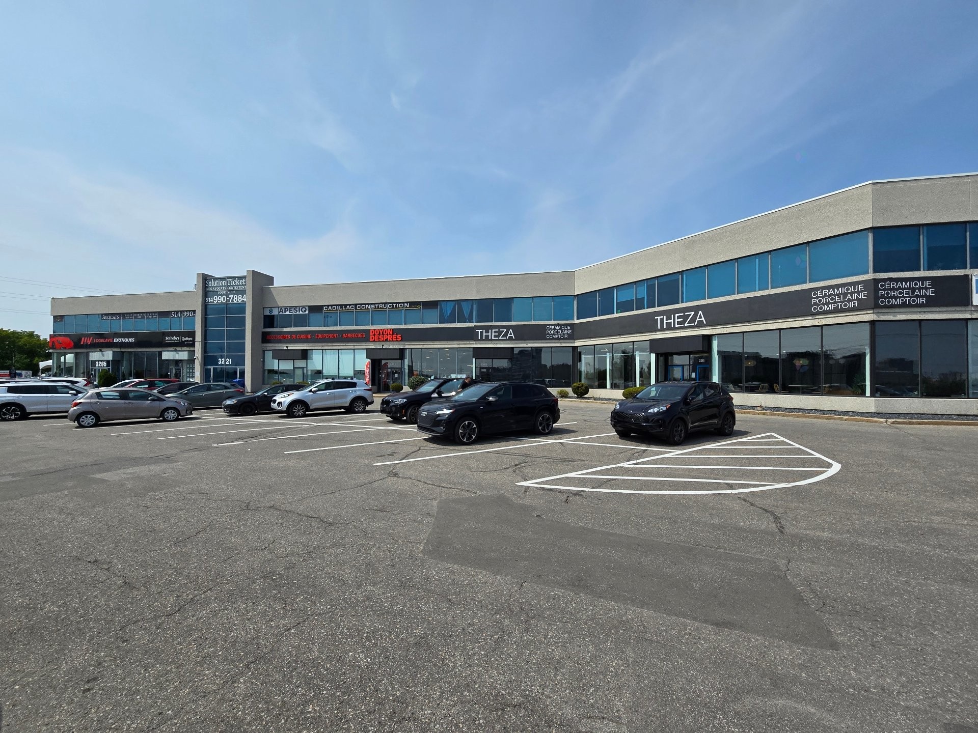 









3221


Aut. Jean-Noël-Lavoie (A-440)

, 230,
Laval (Chomedey),




QC
H7P5P2

