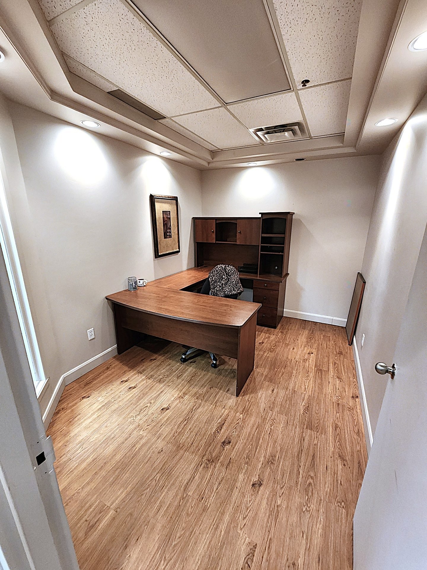 









3221


Aut. Jean-Noël-Lavoie (A-440)

, 230,
Laval (Chomedey),




QC
H7P5P2

