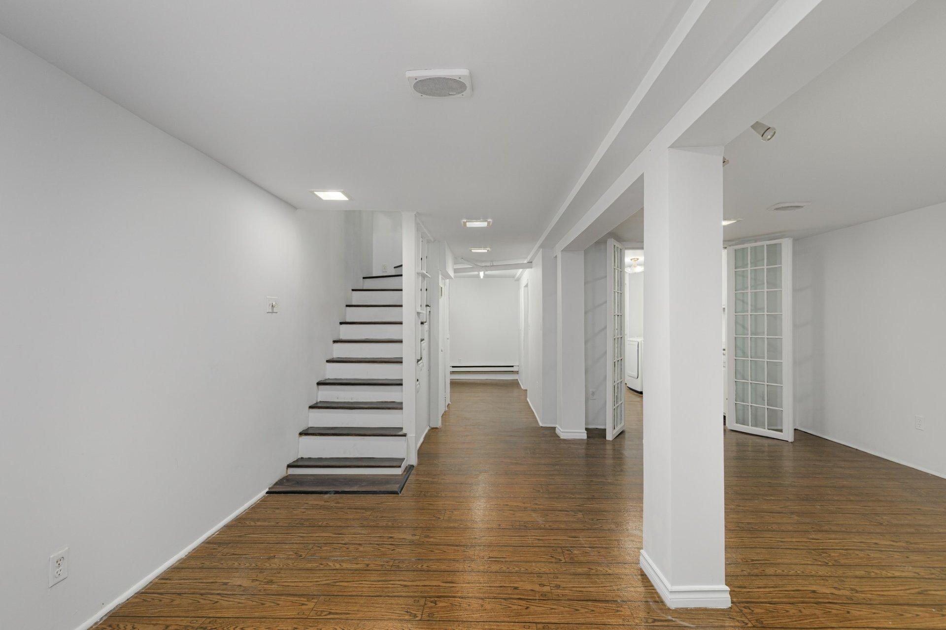 









4958Z


Rue Lake

,
Dollard-des-Ormeaux,




QC
H9G1G8

