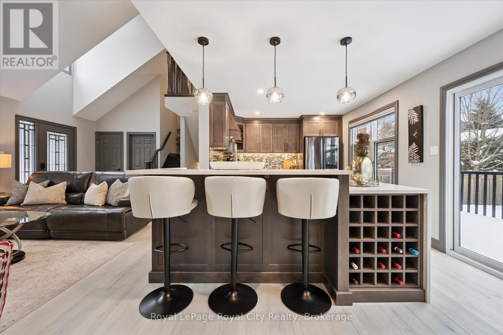 












36 EMILY STREET

,
Centre Wellington (Elora/Salem),




Ontario
N0B1S0

