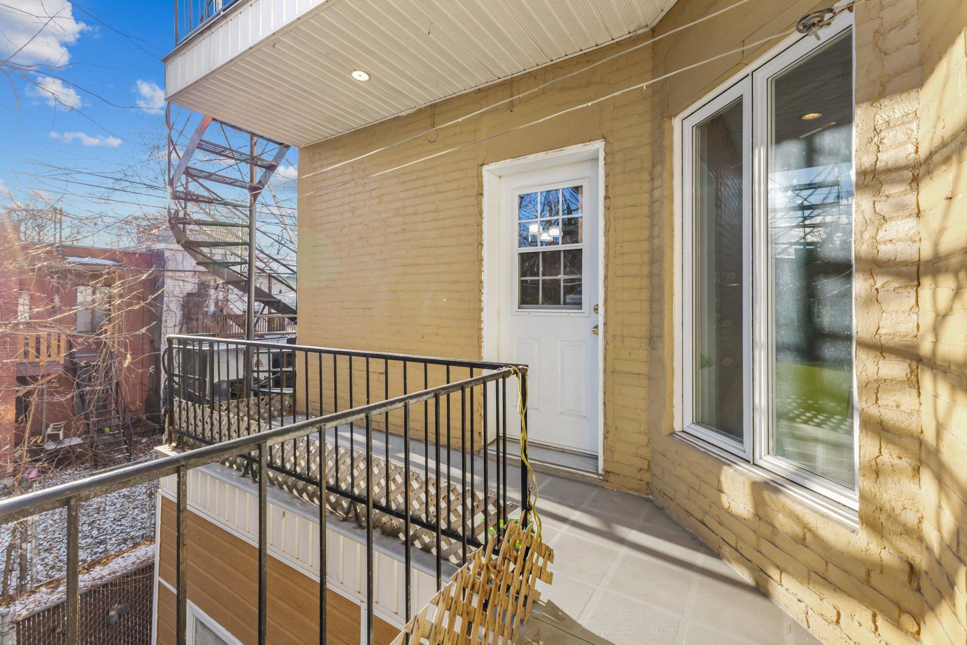 









4572

 - 4576


Rue D'Iberville

,
Montréal (Le Plateau-Mont-Royal),




QC
H2H2M2

