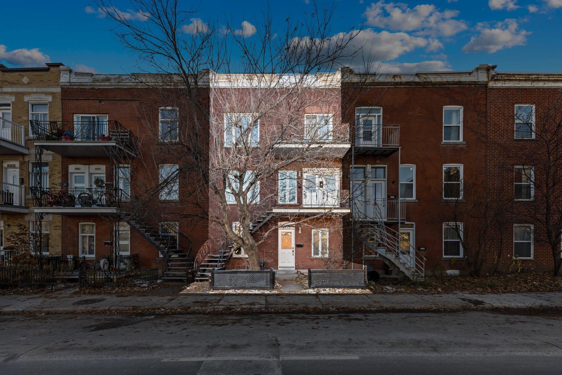 









4572

 - 4576


Rue D'Iberville

,
Montréal (Le Plateau-Mont-Royal),




QC
H2H2M2

