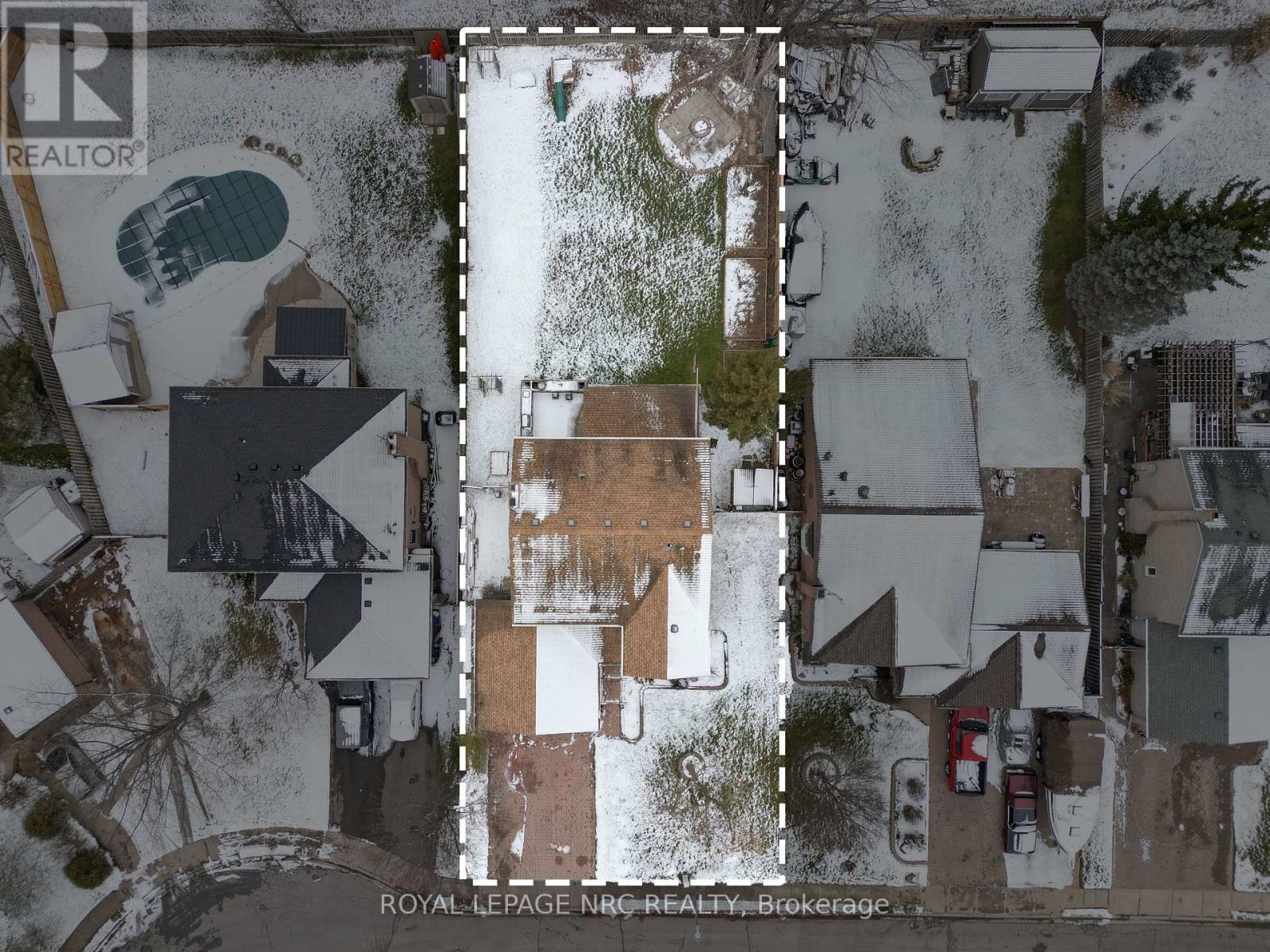 












51 BRIARSDALE CRESCENT

,
Welland (N. Welland),




Ontario
L3C6S7

