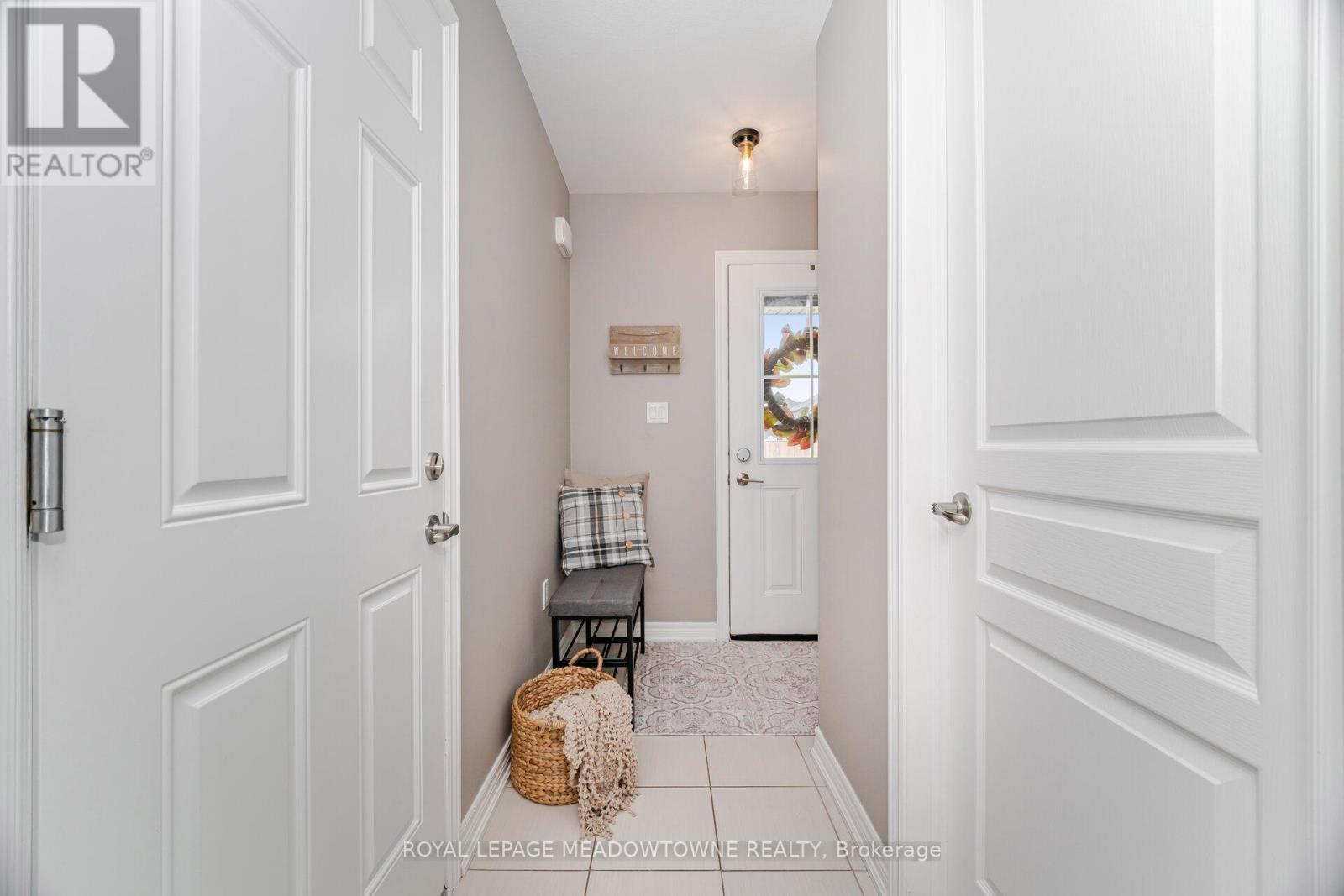 












6338 SHAPTON CRESCENT

,
Niagara Falls,




Ontario
L2H0L9

