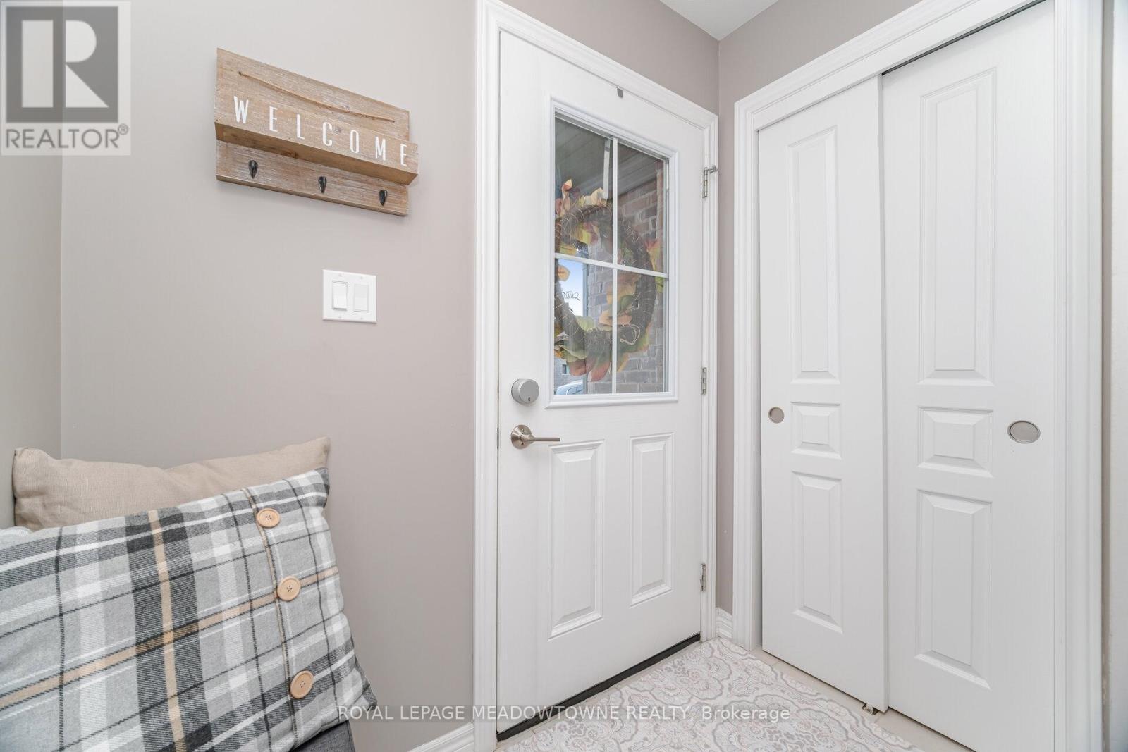 












6338 SHAPTON CRESCENT

,
Niagara Falls,




Ontario
L2H0L9

