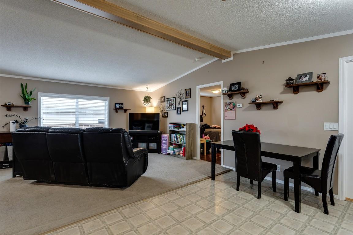 









2440


Old Okanagan

Highway, 1026



BC
V4T 3A3

