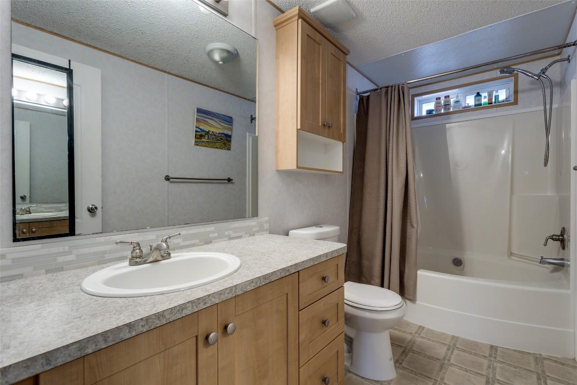 









2440


Old Okanagan

Highway, 1026



BC
V4T 3A3

