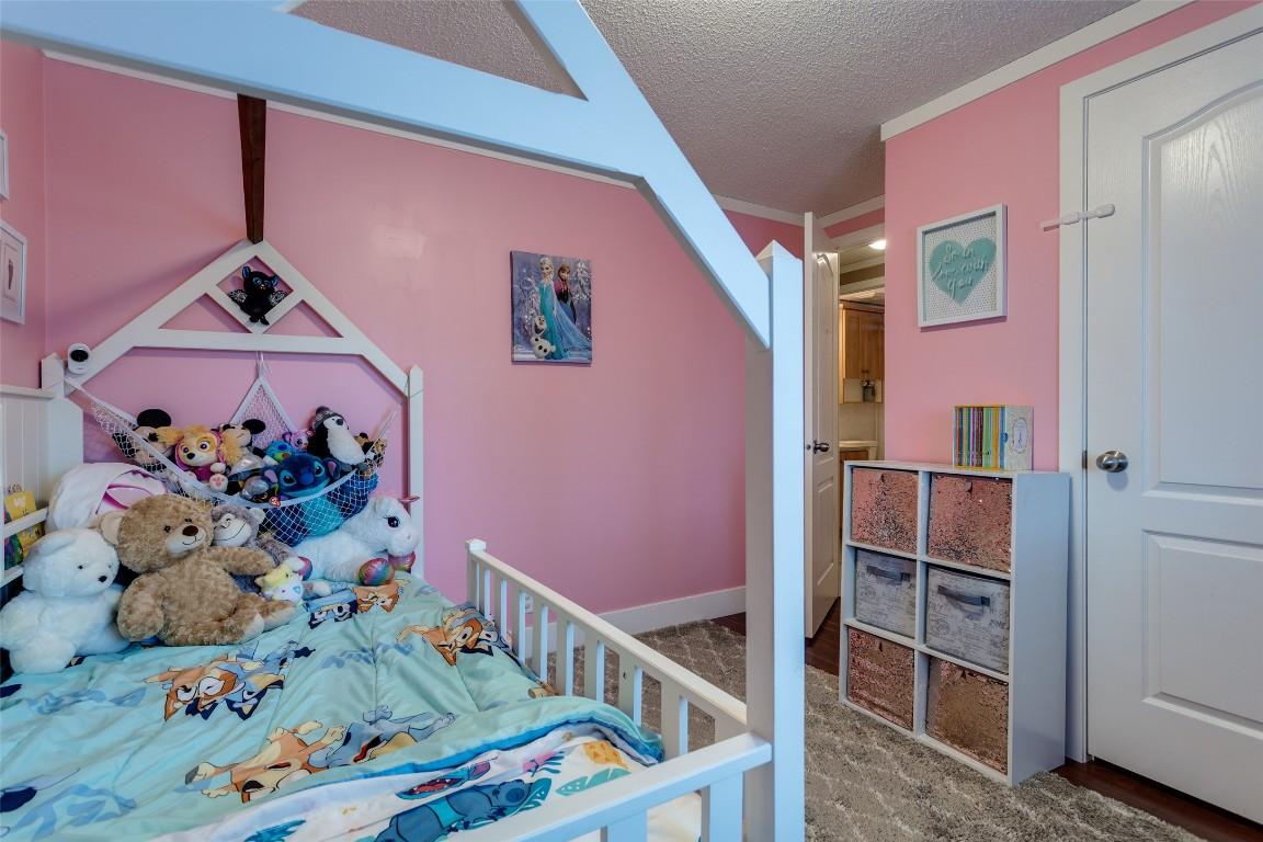 









2440


Old Okanagan

Highway, 1026



BC
V4T 3A3

