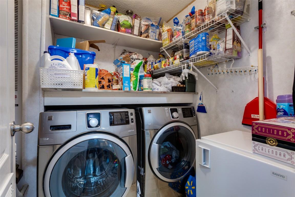 









2440


Old Okanagan

Highway, 1026



BC
V4T 3A3

