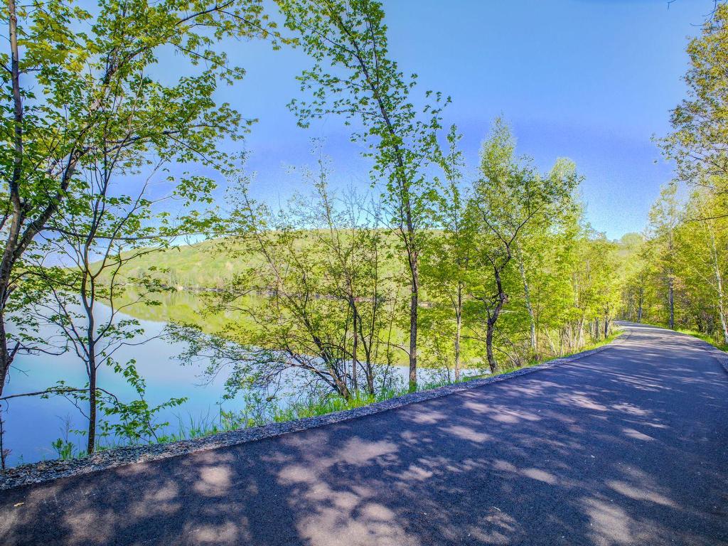 









115


Ch. des Futaies

,
Mont-Tremblant,




QC
J8E0E7

