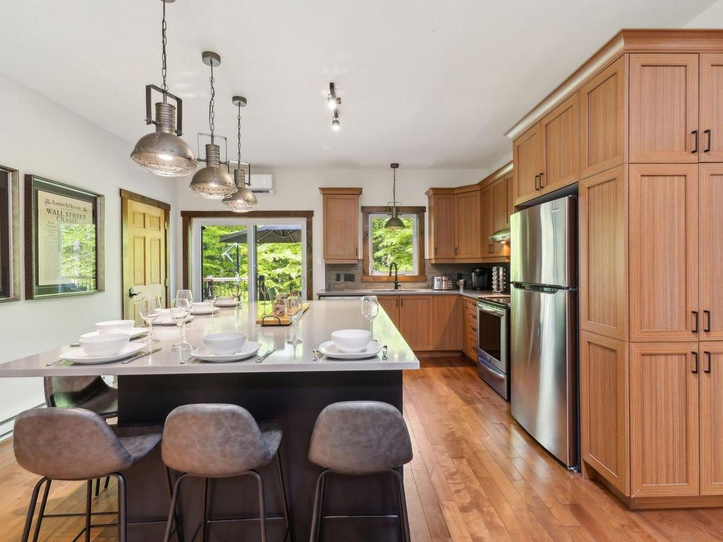 









115


Ch. des Futaies

,
Mont-Tremblant,




QC
J8E0E7

