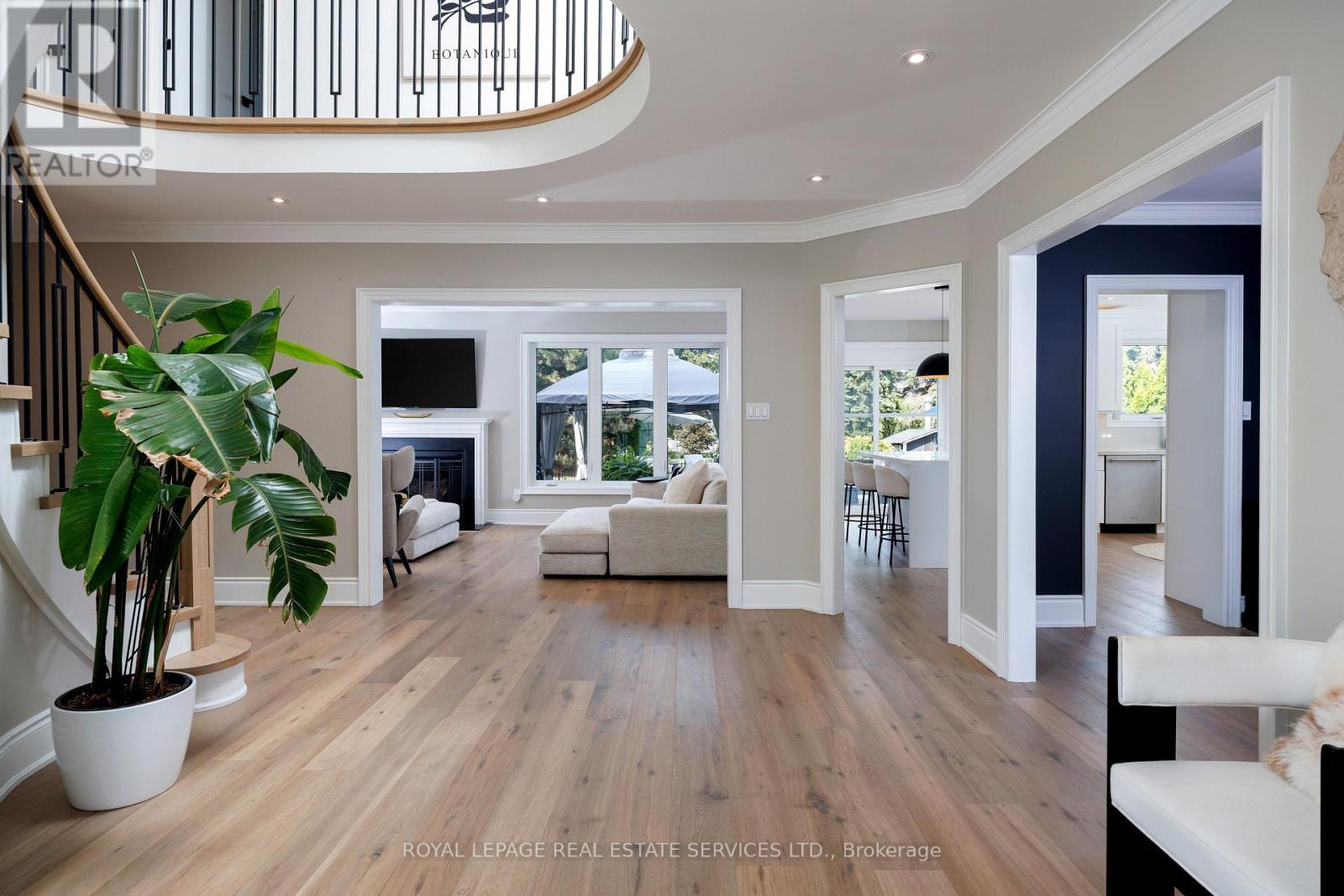 












1483 THE LINKS DRIVE

,
Oakville,




Ontario
L6M2P2

