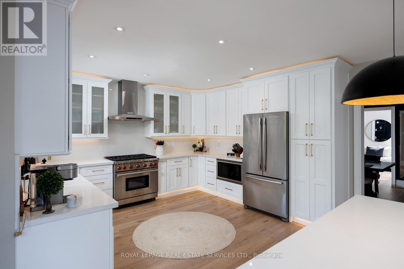 












1483 THE LINKS DRIVE

,
Oakville,




Ontario
L6M2P2

